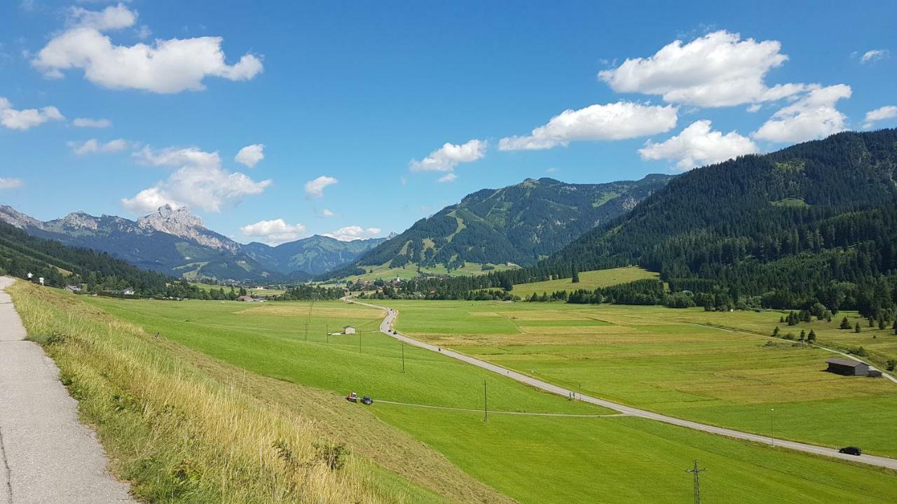 Haus Rochard Appartement Kienzen Buitenkant foto